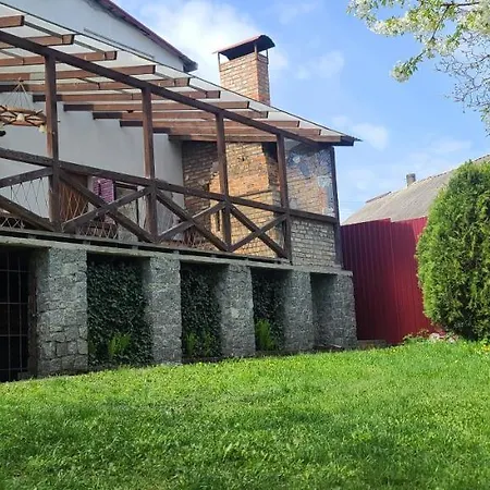 Будинок З Терасою Біля Фонтанів Uman Exterior photo