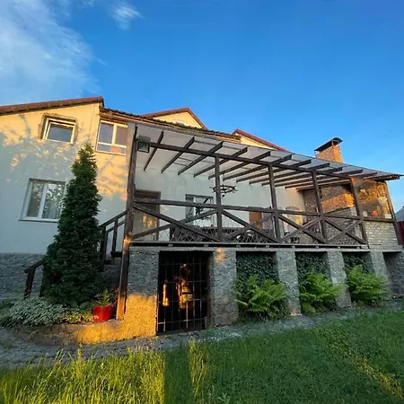 Будинок З Терасою Біля Фонтанів Uman Exterior photo