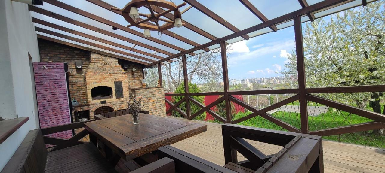 Apartment будинок з терасою біля фонтанів