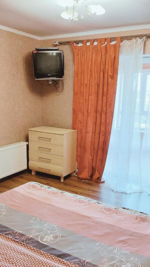 будинок з терасою біля фонтанів Apartment